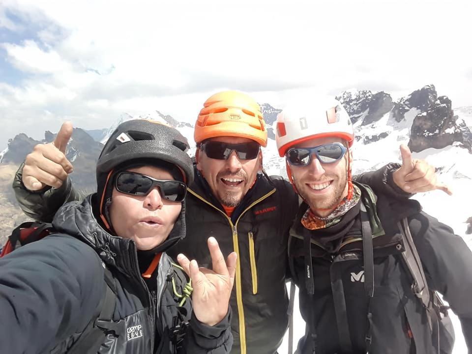 Monkeywasi Climbing Hostel Huaraz  Esterno foto